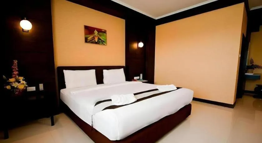 Bed in Kaew Samui Resort