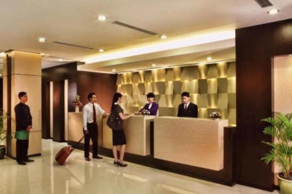 Orchardz Hotel Ayani