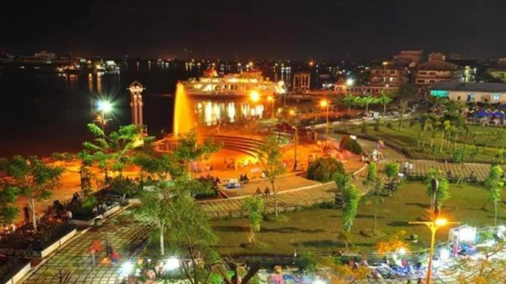 Orchardz Hotel Ayani