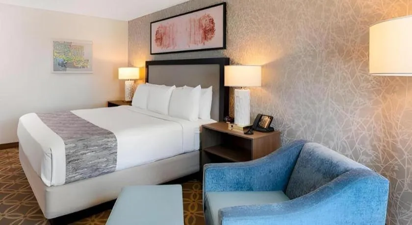 Bed in Cannery Casino and Hotel