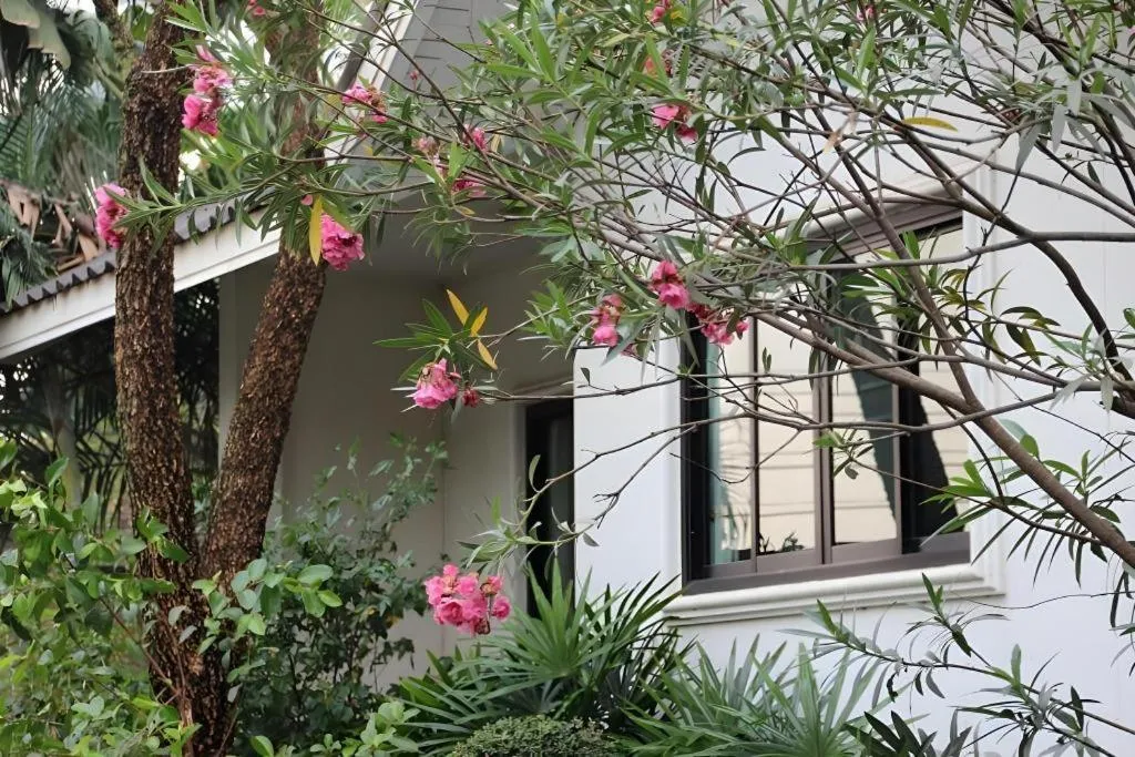 Chayada Garden House and Resort Hotel