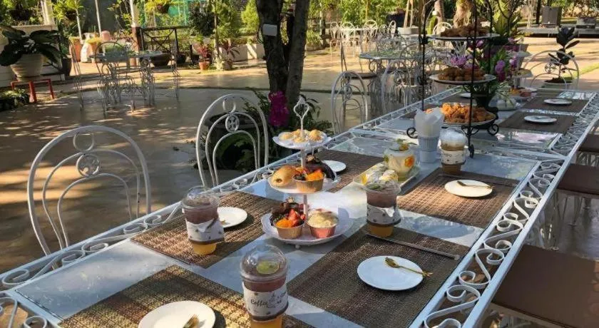 Chayada Garden House and Resort Hotel