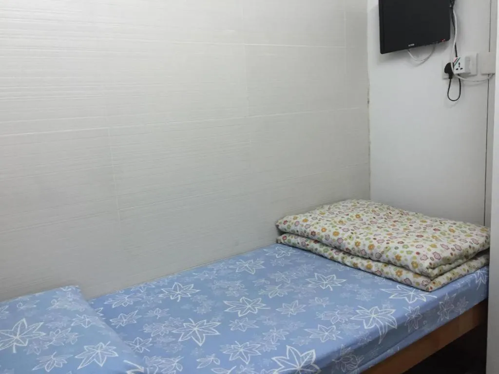 Bed in Dragon Hostel Hong Kong