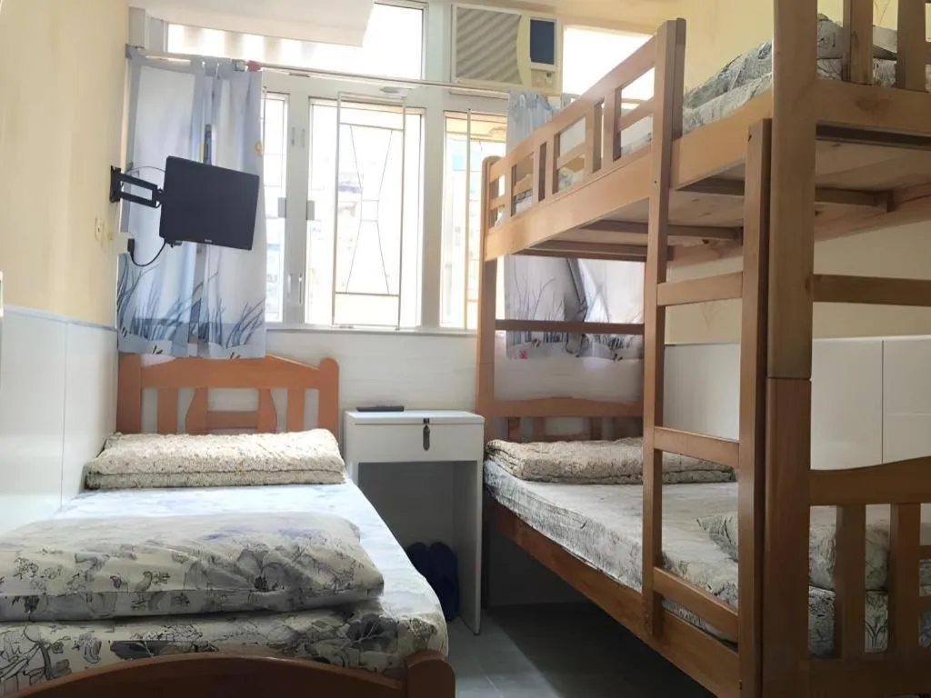 Bed in Dragon Hostel Hong Kong