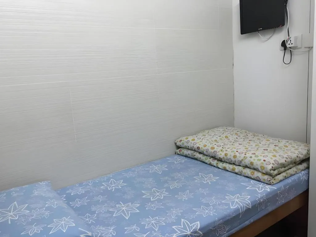 Bed in Dragon Hostel Hong Kong