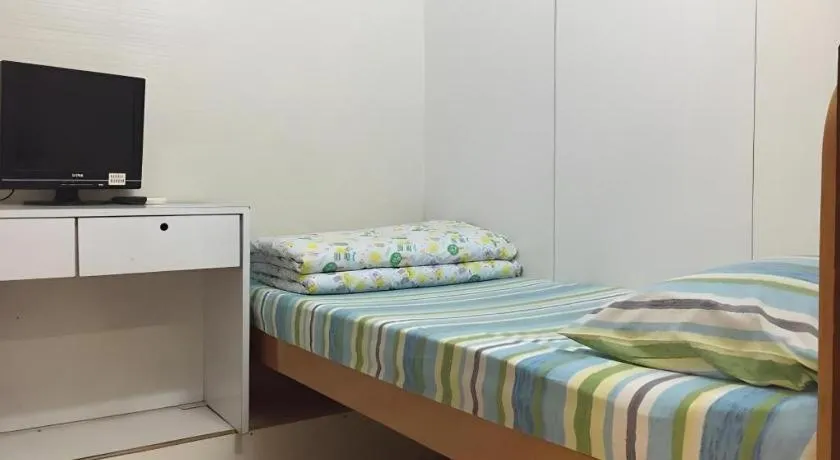 Bed in Dragon Hostel Hong Kong