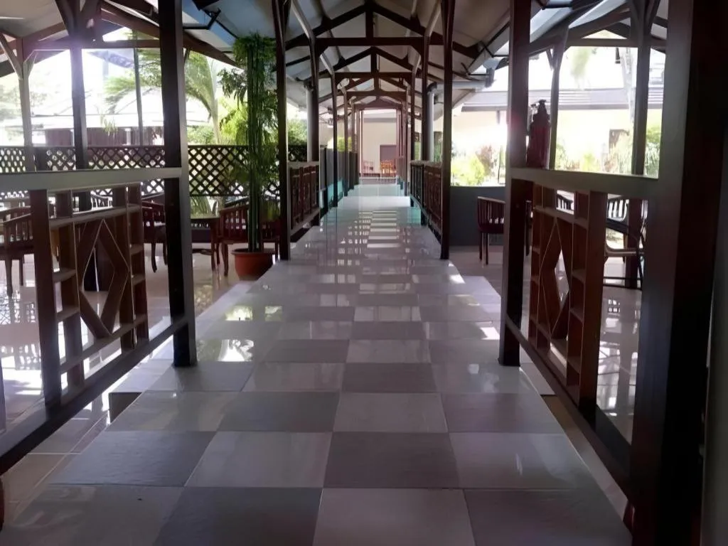 Puri Indah Hotel