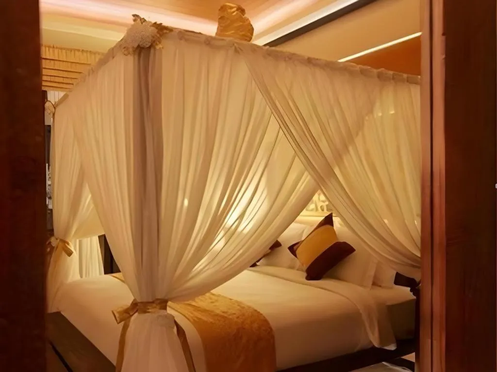 Bed in Savali Hotel
