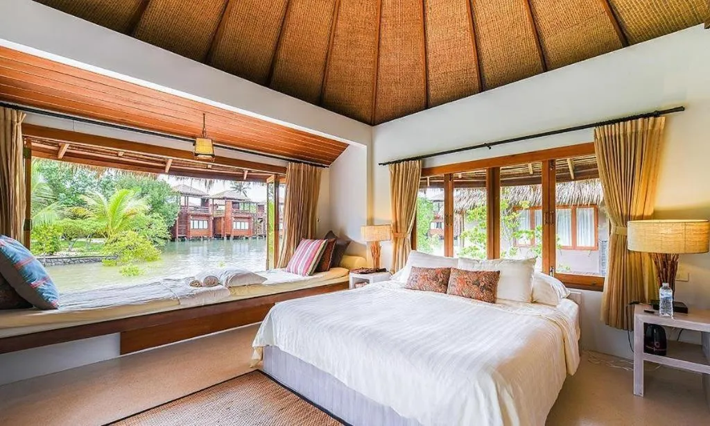 Bed in The Blue Sky Resort@ Koh Payam