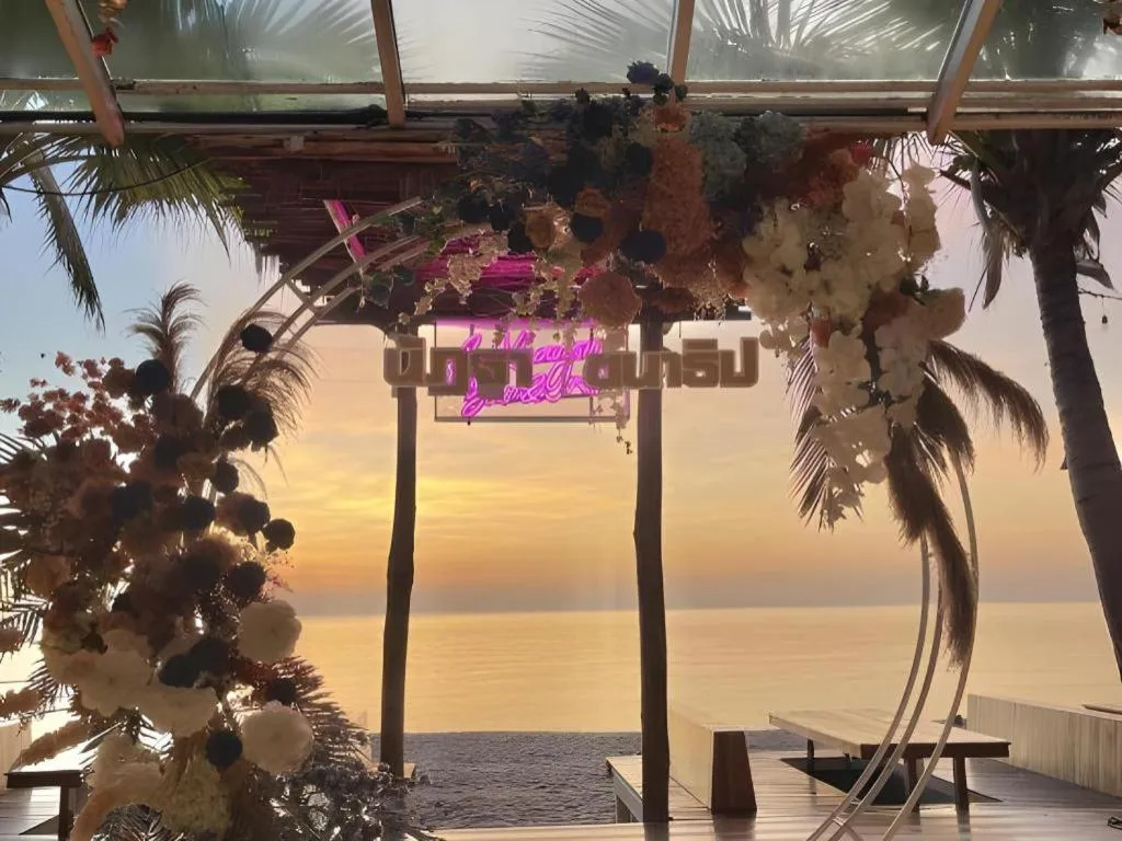 Supar Royal Beach Hotel