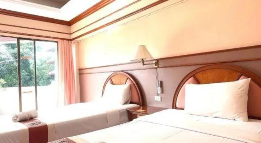 Bed in Supar Royal Beach Hotel