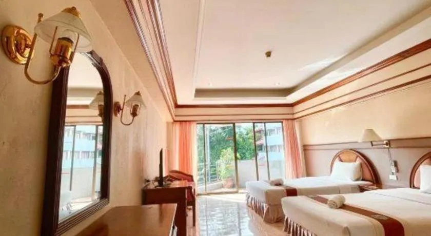 Bed in Supar Royal Beach Hotel