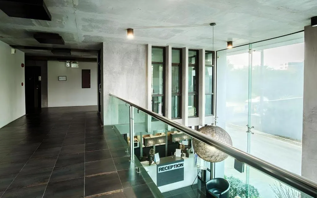 B2 Black Business and Budget Hotel