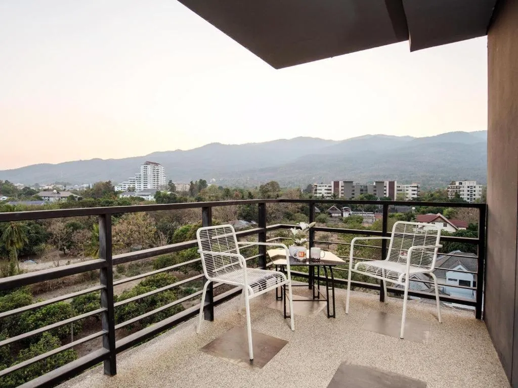 B2 Black Business and Budget Hotel