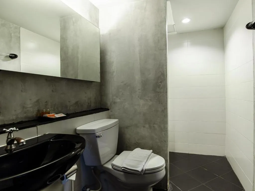 B2 Black Business and Budget Hotel