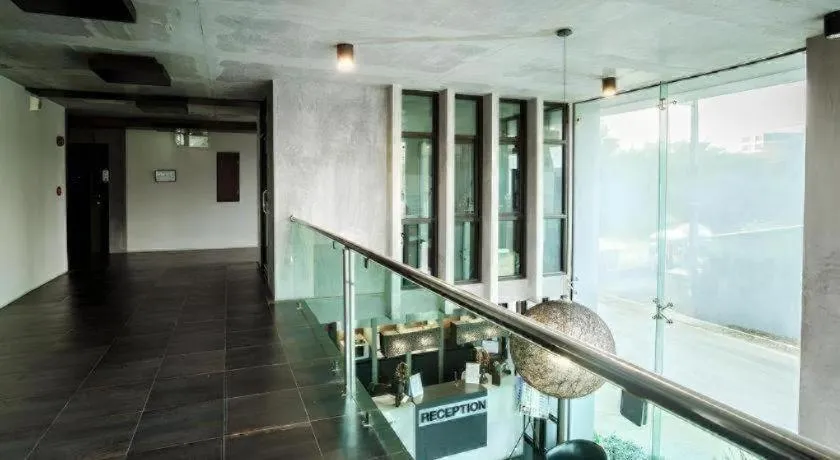 B2 Black Business and Budget Hotel