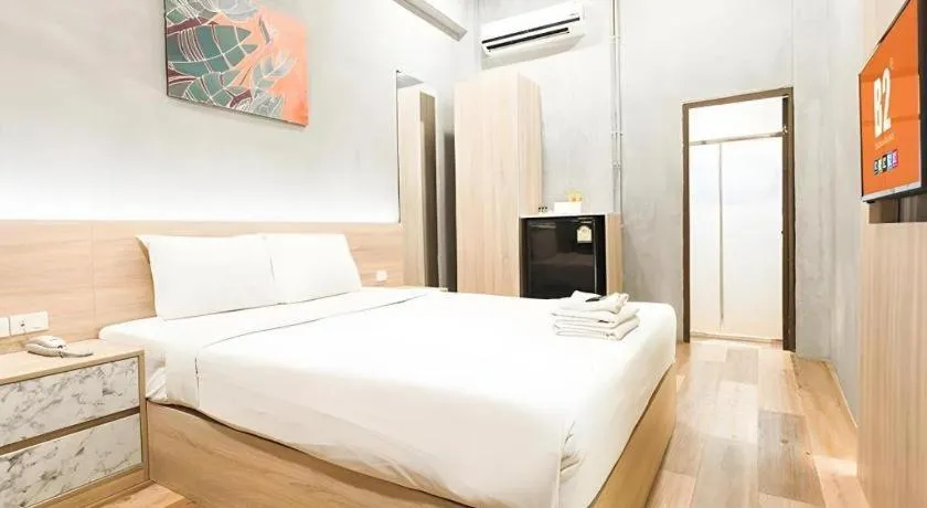 Bed in B2 Santitham Boutique & Budget Hotel