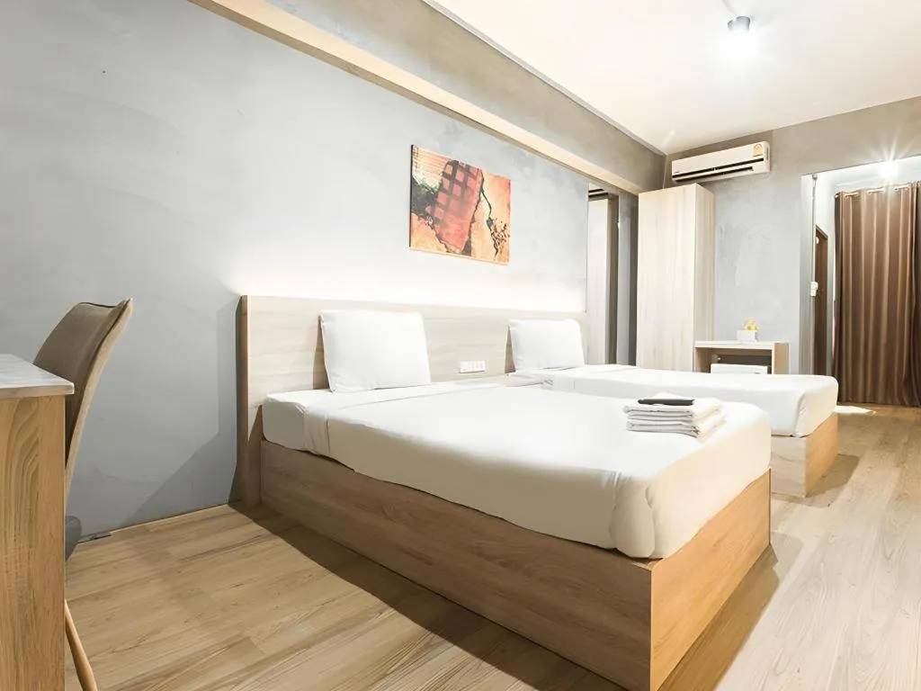 Bed in B2 Santitham Boutique & Budget Hotel