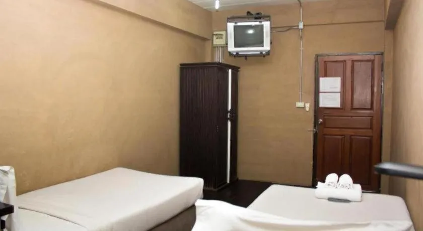 Bed in B2 Santitham Boutique & Budget Hotel