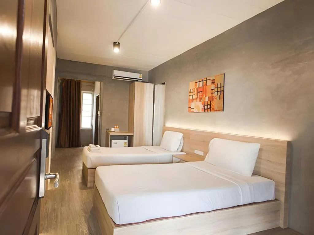 Bed in B2 Santitham Boutique & Budget Hotel