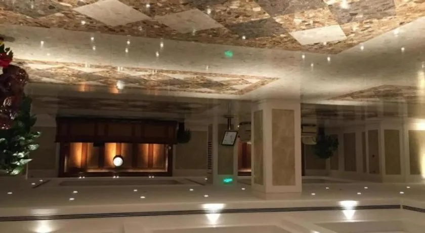 GreenTree Inn Suites HongQiao Airport Branch