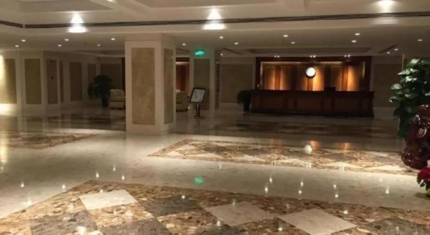 GreenTree Inn Suites HongQiao Airport Branch