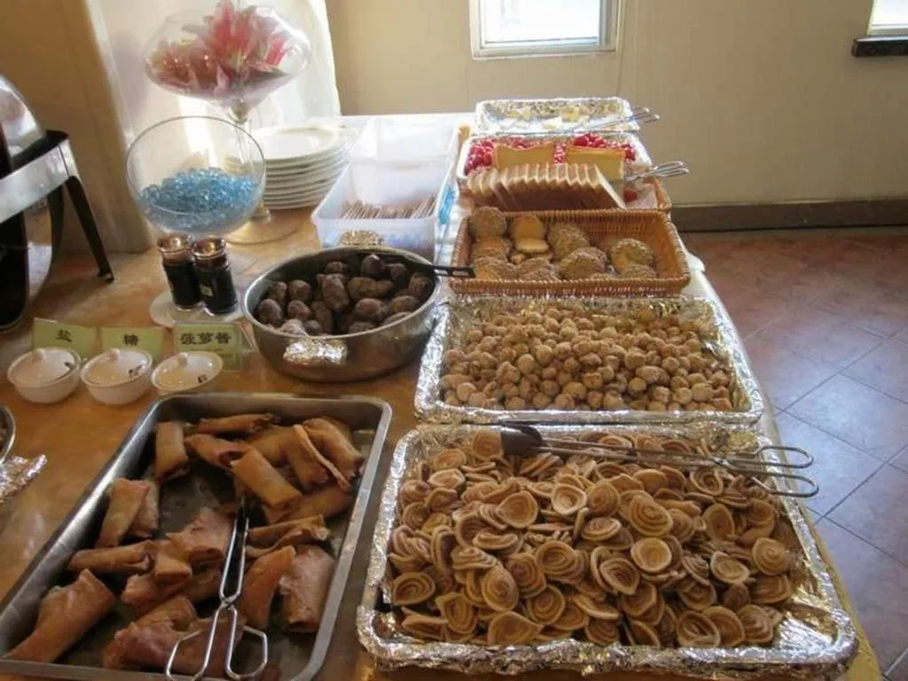 GreenTree Inn Suites HongQiao Airport Branch