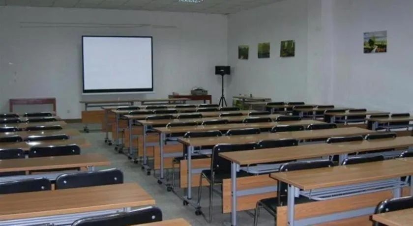 GreenTree Inn Suites HongQiao Airport Branch