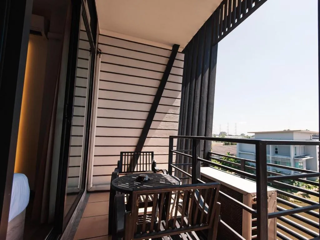 B2 Khamtieng Boutique & Budget Hotel