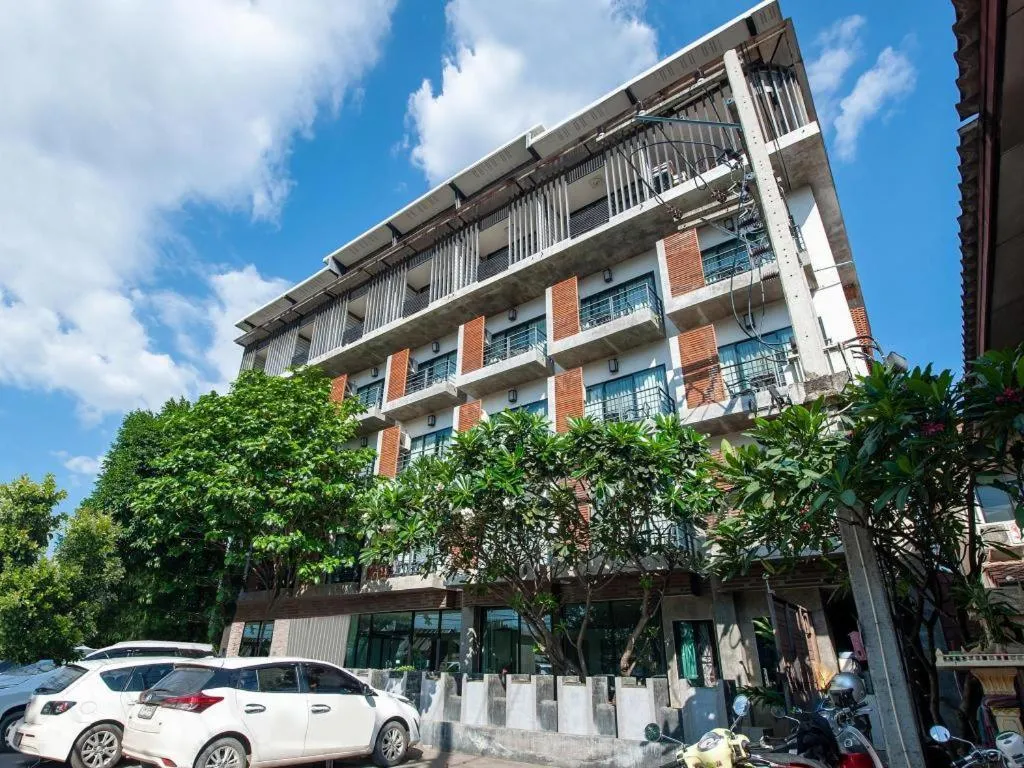 B2 Khamtieng Boutique & Budget Hotel