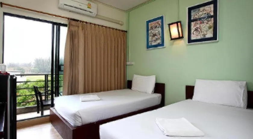 Bed in B2 Khamtieng Boutique & Budget Hotel