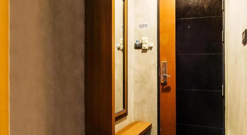 B2 Airport Boutique & Budget Hotel