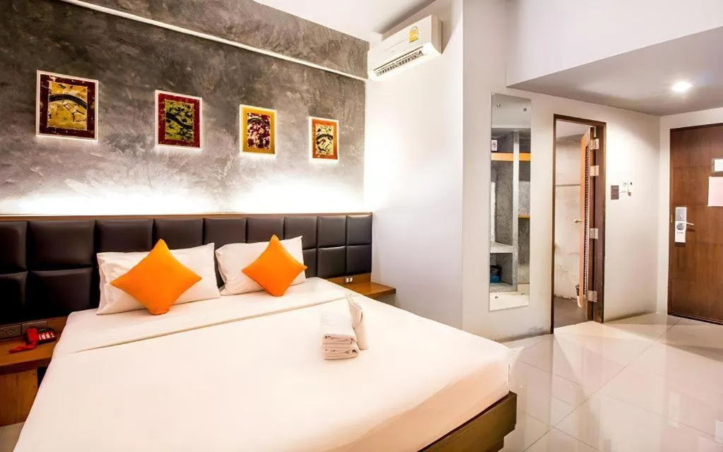 Bed in B2 Thippanate Boutique & Budget Hotel