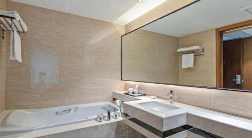 New Pearl River Hotel