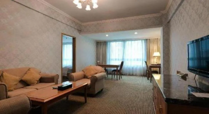 New Pearl River Hotel