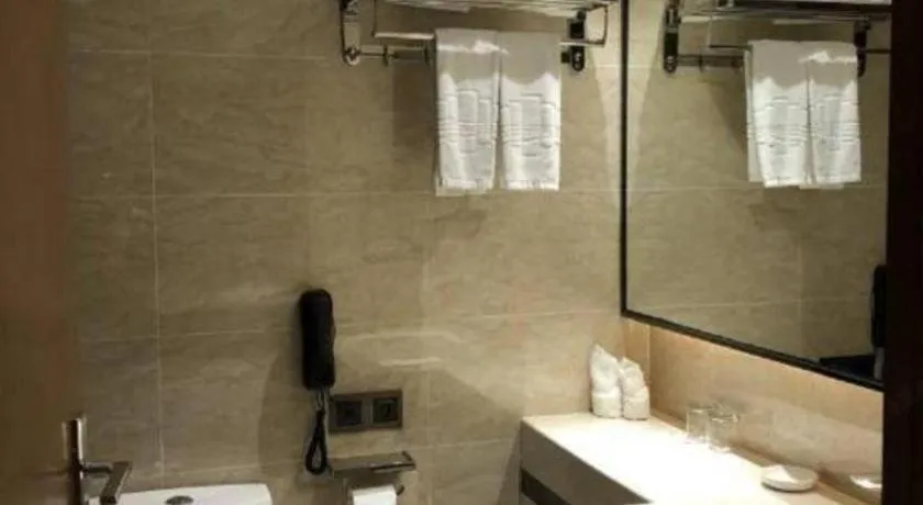 New Pearl River Hotel