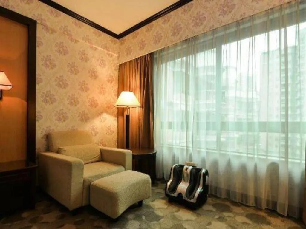 New Pearl River Hotel