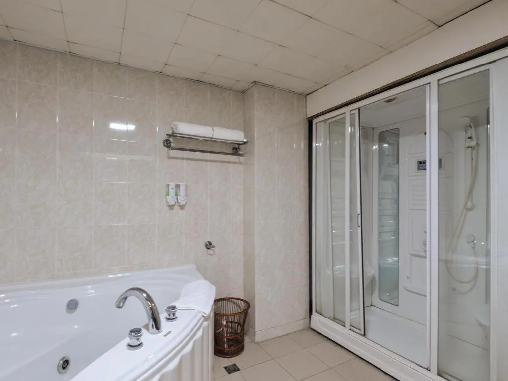 New Pearl River Hotel