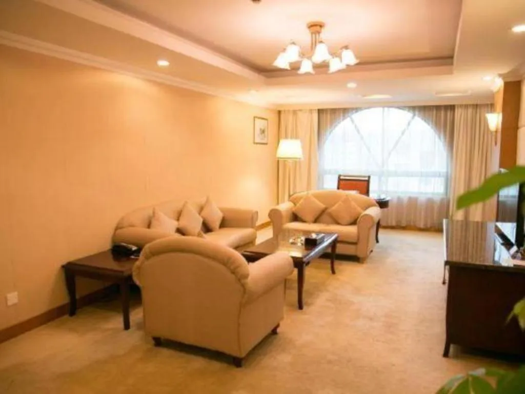 New Pearl River Hotel