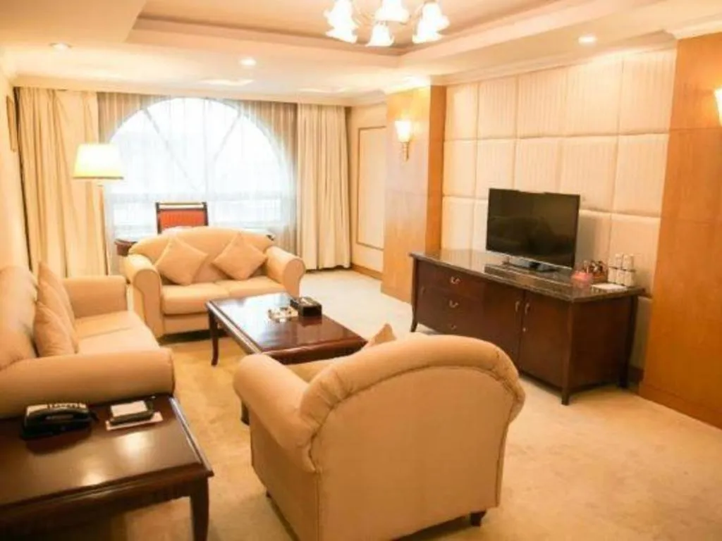 New Pearl River Hotel