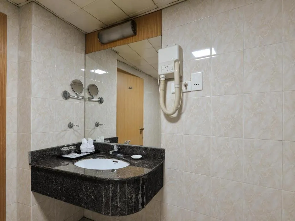 New Pearl River Hotel