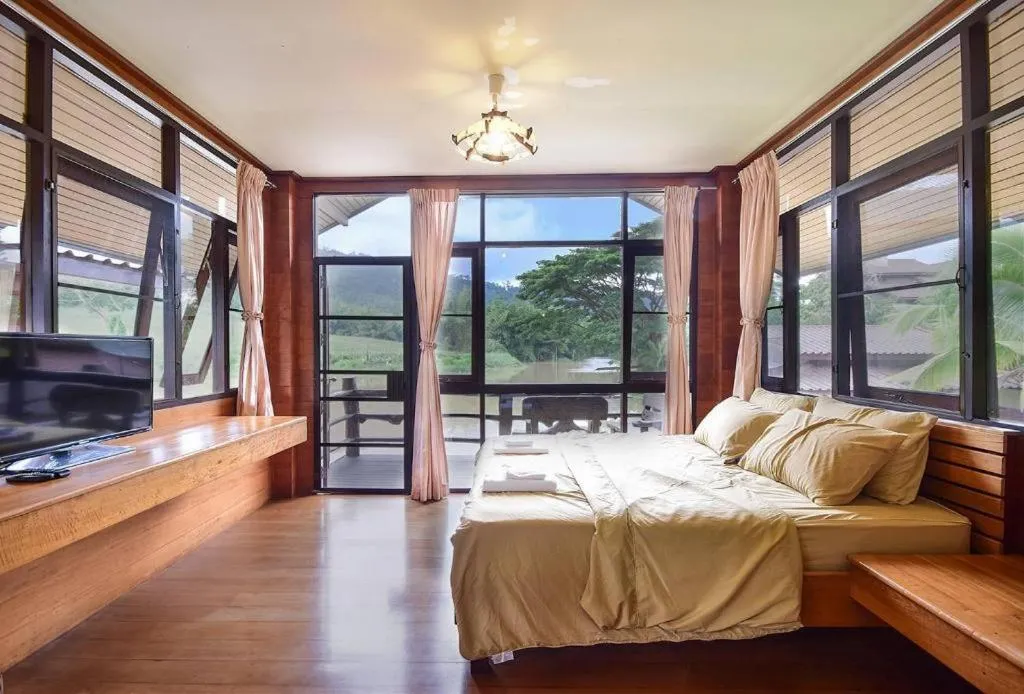 Bed in Nicslongstay Hotel