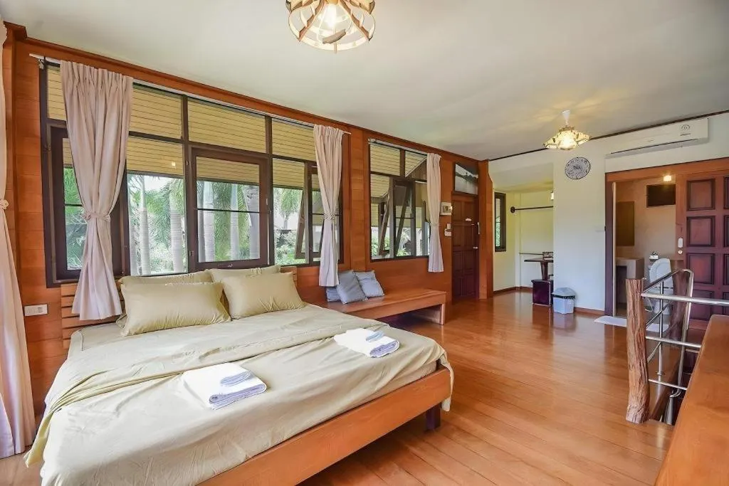 Bed in Nicslongstay Hotel