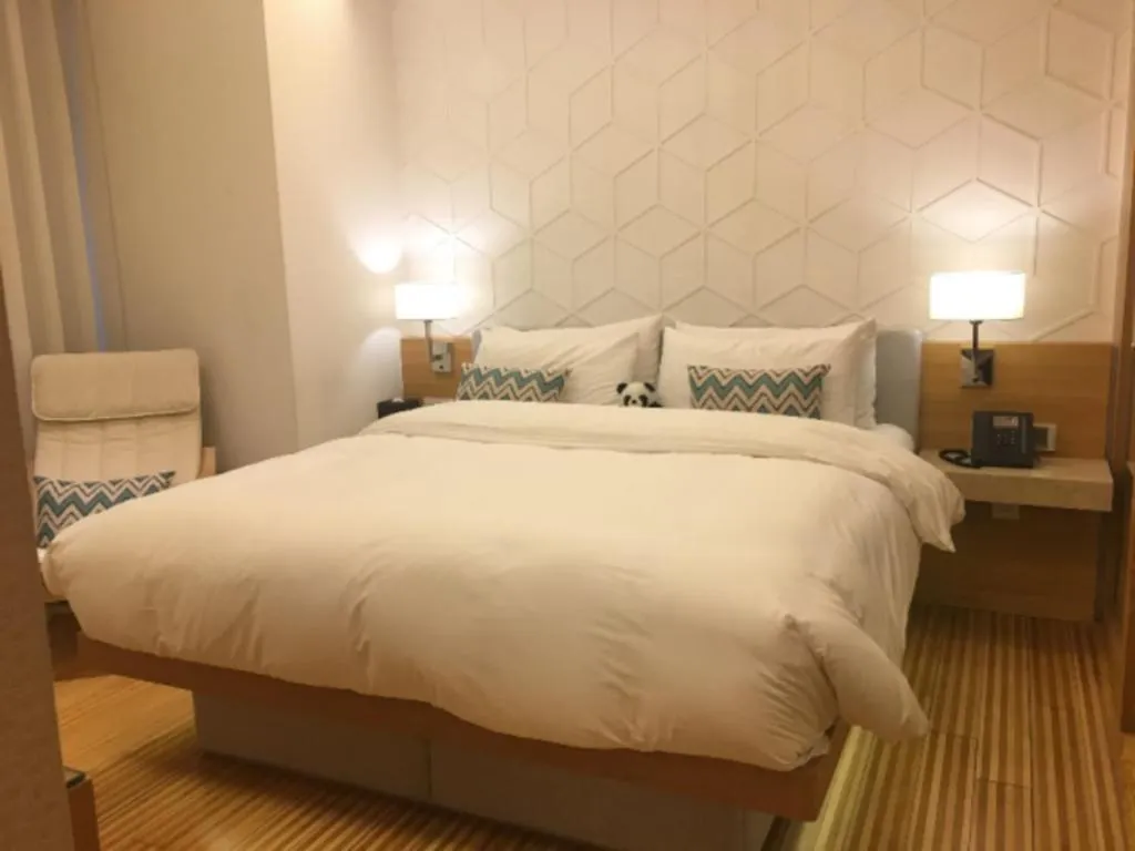 Bed in H-Hotel Riverside Chengdu