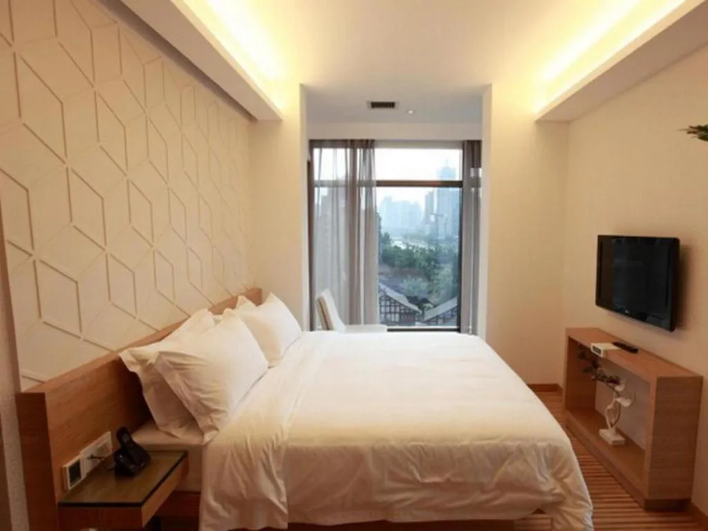 Bed in H-Hotel Riverside Chengdu
