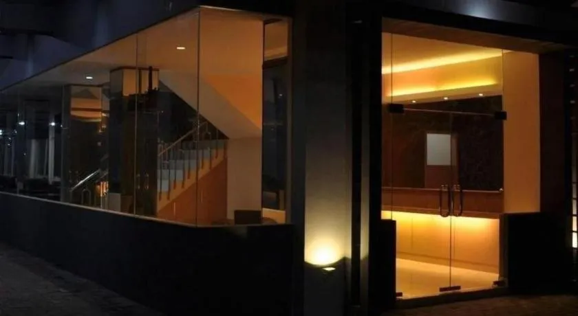 Dermaga Keluarga Hotel