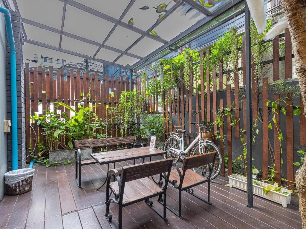 B2 Nimman Premier Hotel