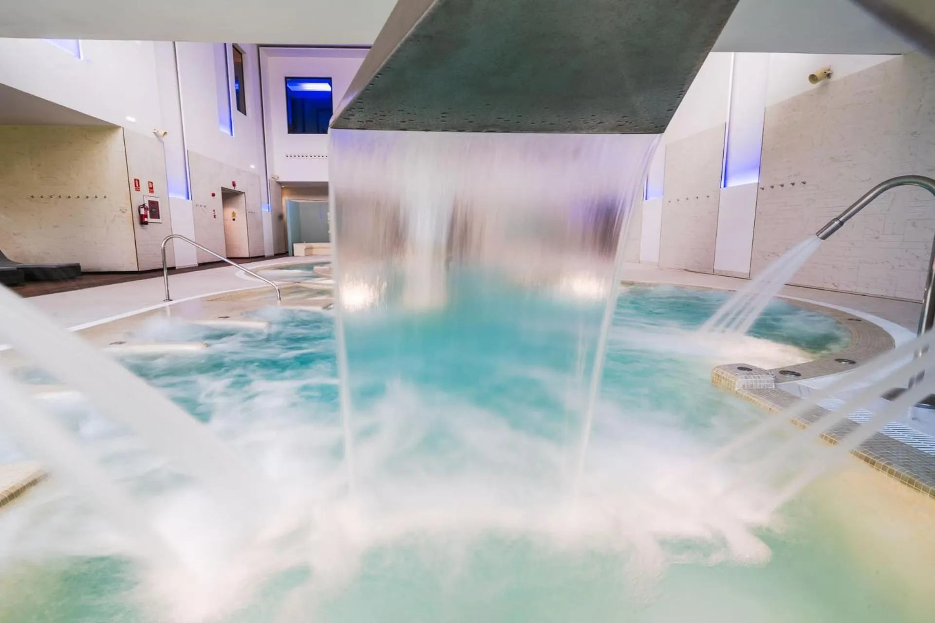 Spa and wellness centre/facilities in URH Hotel Spa Zen Balagares