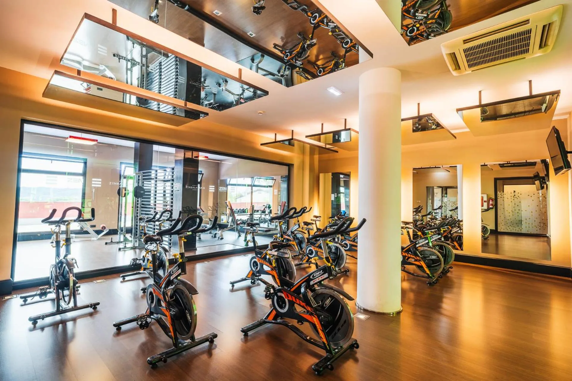 Fitness centre/facilities in URH Hotel Spa Zen Balagares
