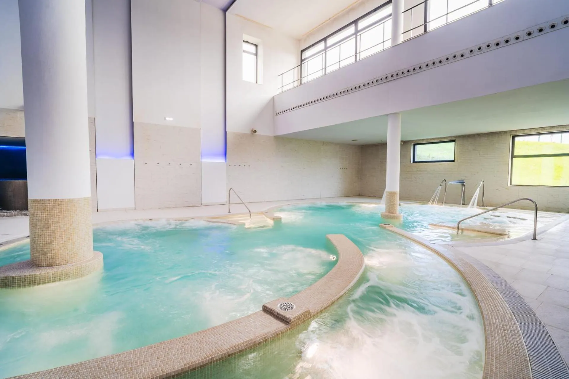 Spa and wellness centre/facilities in URH Hotel Spa Zen Balagares